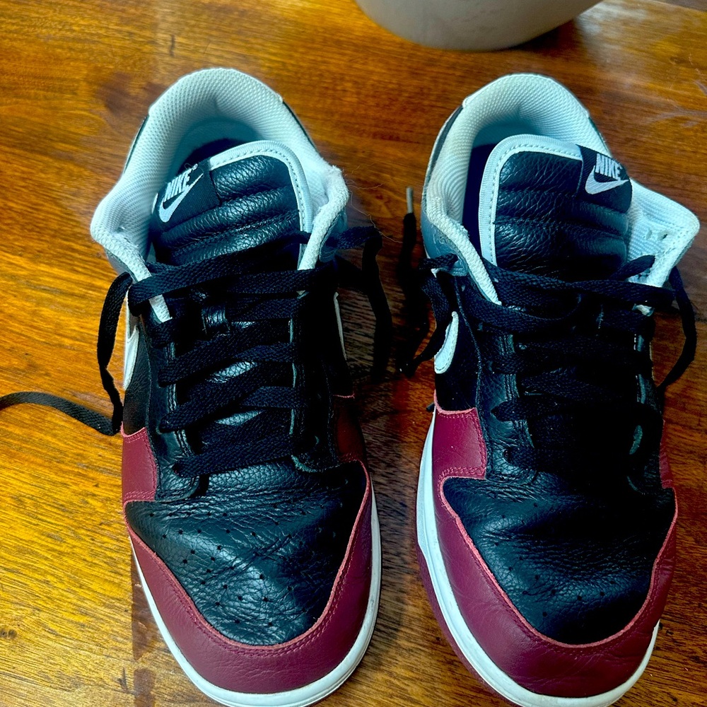 Custom Nike Low Dunk Black, white, maroon